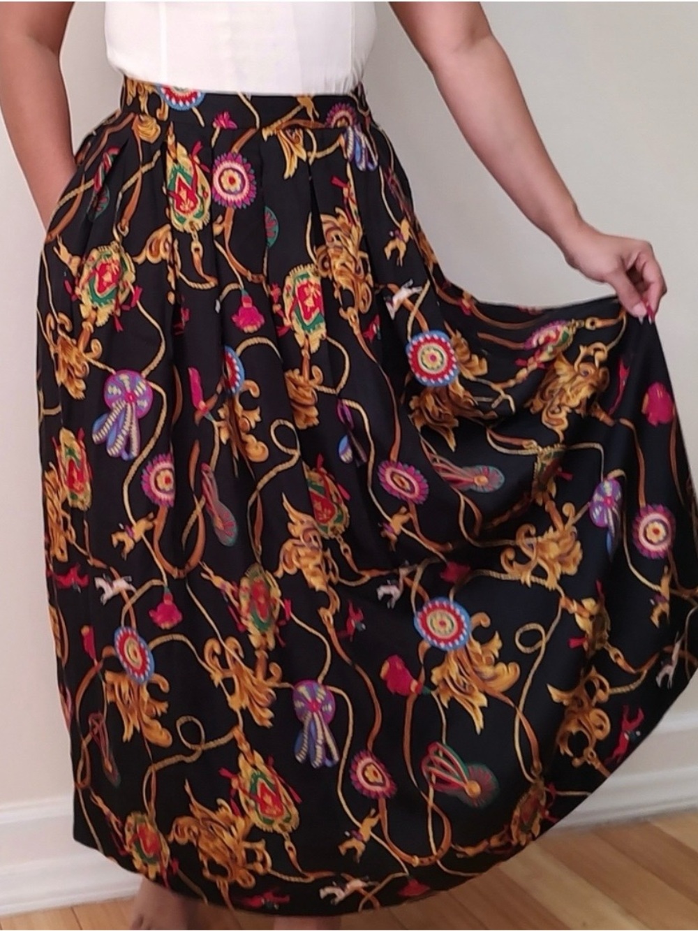 Susan Bristol Vintage Equestrian Print Multicolor Pleated Skirt